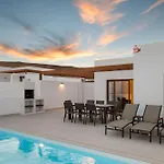 Gadea - Vipvipvillas Villa