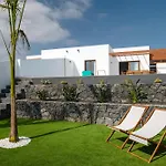 Gadea - Vipvipvillas Villa *
